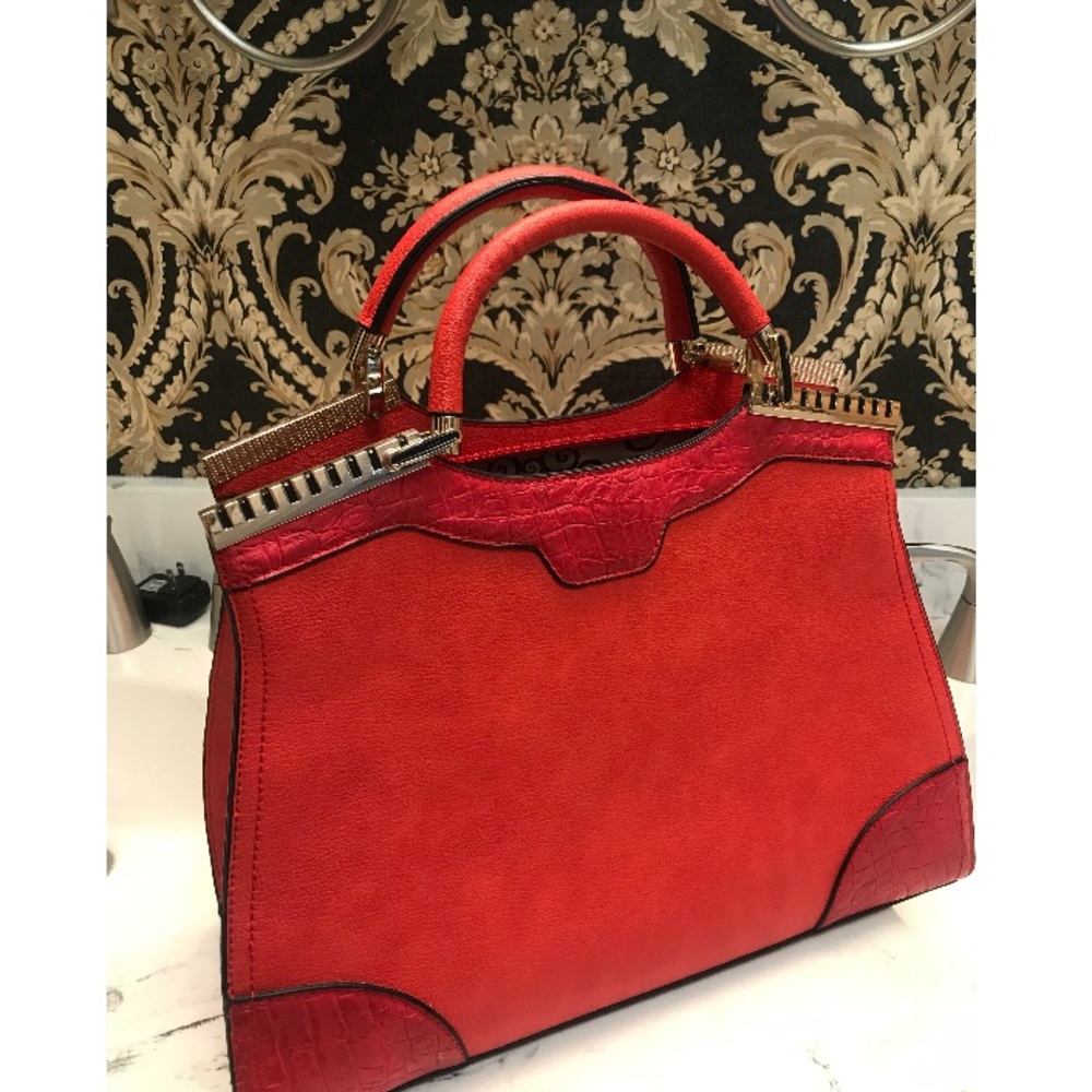 Boutique style handbag